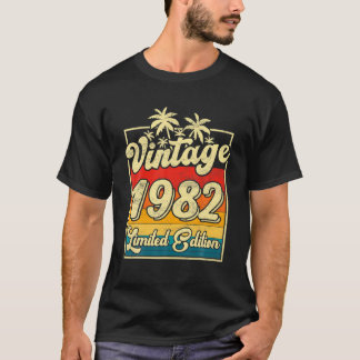 Turning 40 Birthday Decorations Men 40Th Bday 1982 T-Shirt