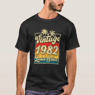 Turning 40 Birthday Decorations Men 40Th Bday 1982 T-Shirt