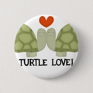 Turtle love 6 cm round badge