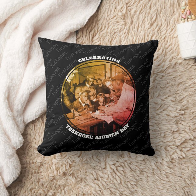 TUSKEGEE AIRMEN CUSHION (Blanket)