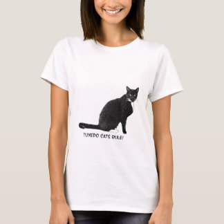 Tuxedo cats rule! T-Shirt