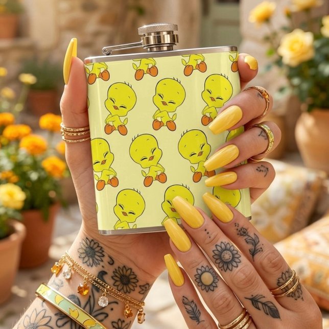 Tweety Hip Flask (Creator Uploaded)