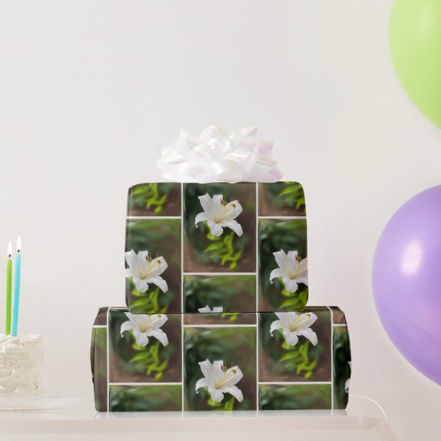 Twilight white lily wrapping paper (Party Gifts)