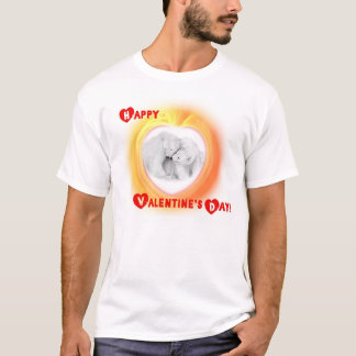 Two Bears in Love -- Happy Valentine's Day! T-Shirt