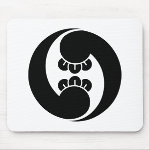 Two  counterclockwise clove swirls mouse pad