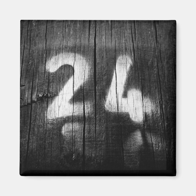 two four post magnet (Front)