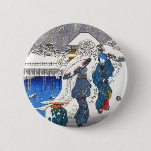 Two ladies conversing in the snow, Ando Hiroshige 6 Cm Round Badge