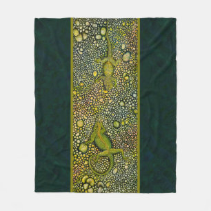 Two Lizard Face off Fleece Blanket