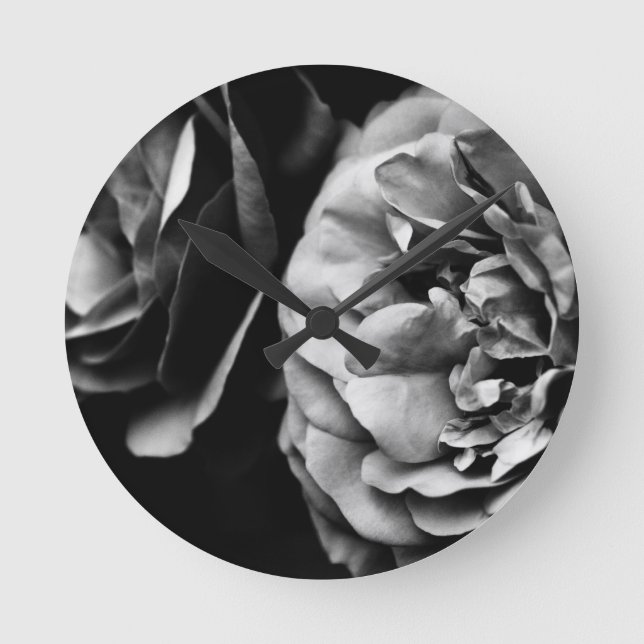 two roses round clock (Front)