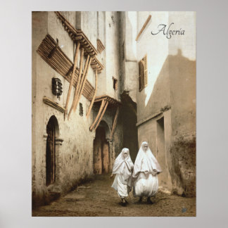 Two women walking in Algiers (1900) Poster