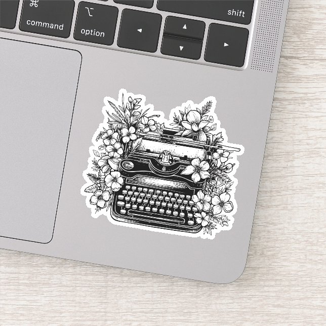 Typewriter and flowers aesthetic (Detail)