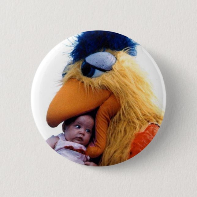 U GOT CHIKKENBUTT 6 CM ROUND BADGE (Front)