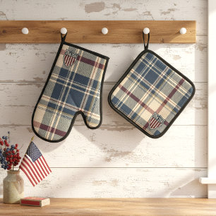 UA 250 American Plaid Shield Motif ID1301 Oven Mitt & Pot Holder Set