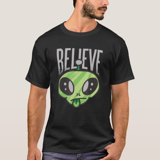 Ufo Alien Flying Saucer Alien Spaceship Fan 2 T-Shirt (Front)