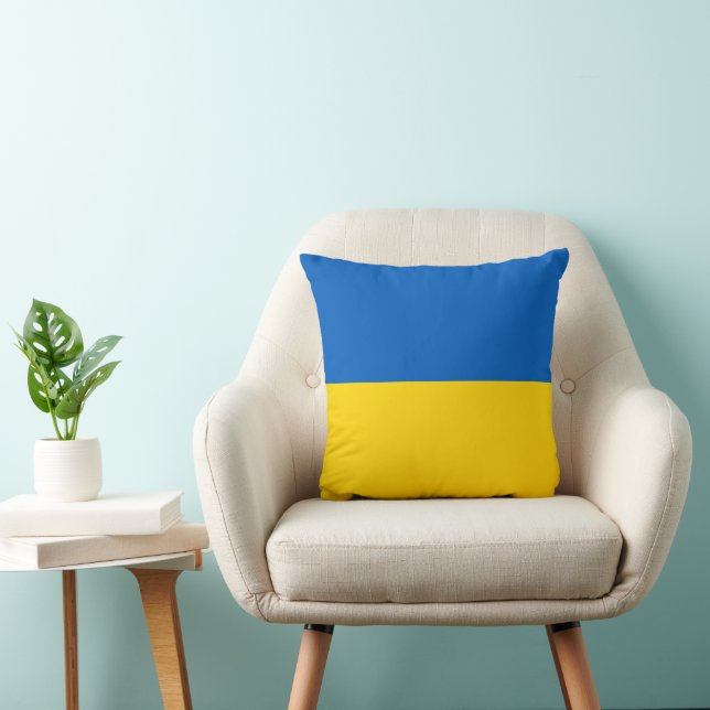 Ukraine flag cushion (Chair)