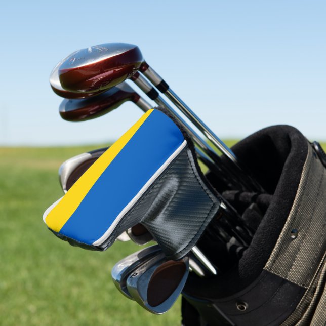 Ukraine flag golf head cover (In Situ)