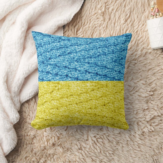 Ukraine knitted flag cushion (Blanket)