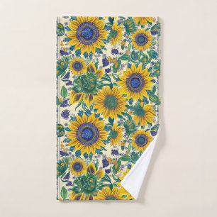 Ukrainian folk art pattern. hand towel