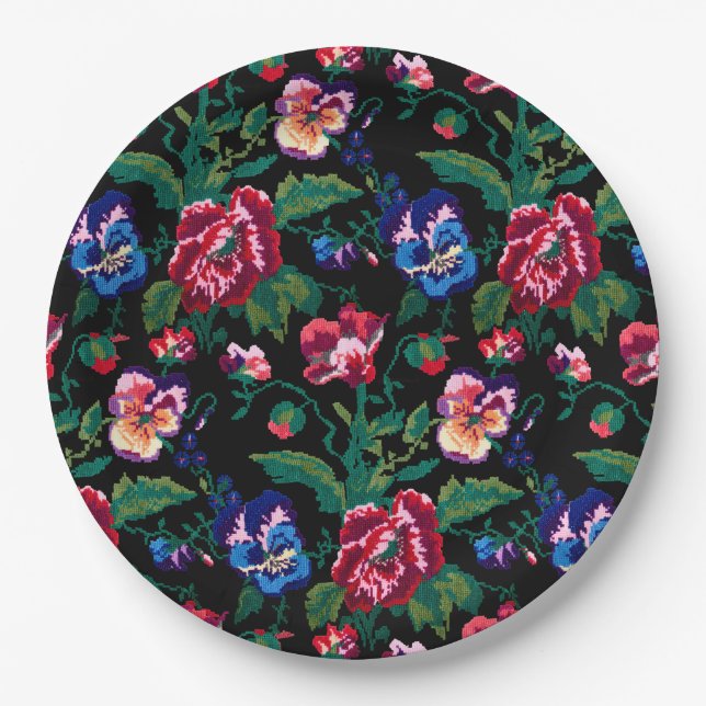 Ukrainian traditional vushuvanka folk art pattern  paper plate (Front)