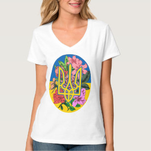 Ukrainian trident and flag of Ukraine with flowers T-Shirt