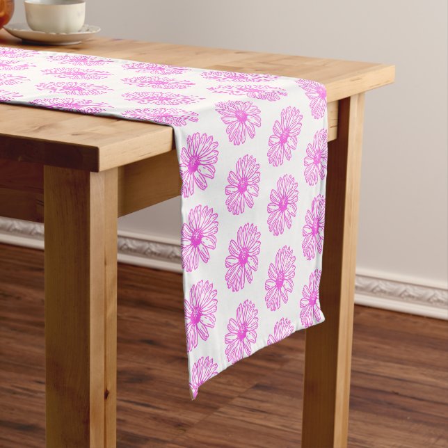 Ultra Pink Daisy Flower Print, Hippie Floral Short Table Runner (In Situ)