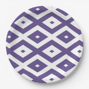 Ultra violet and white diamond pattern paper plate