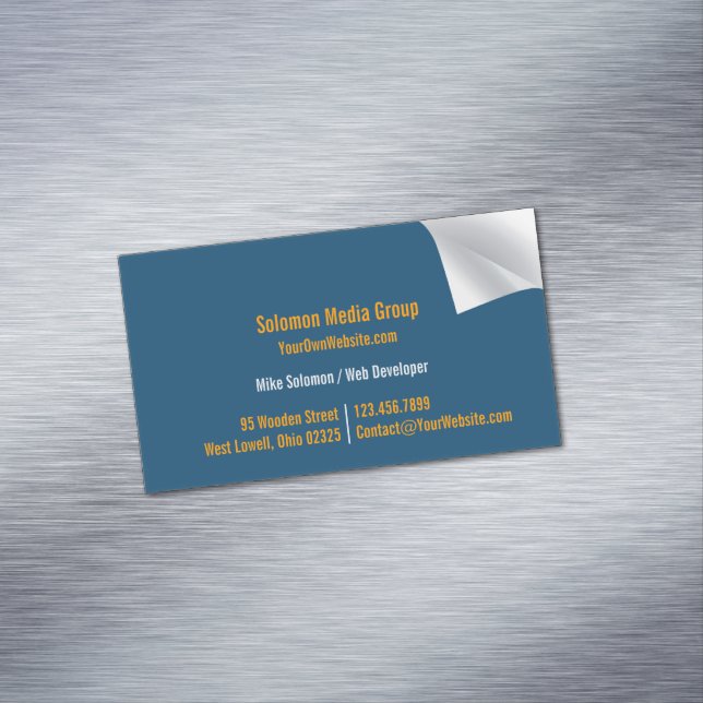 Unique Magnetic Business Card (In Situ)