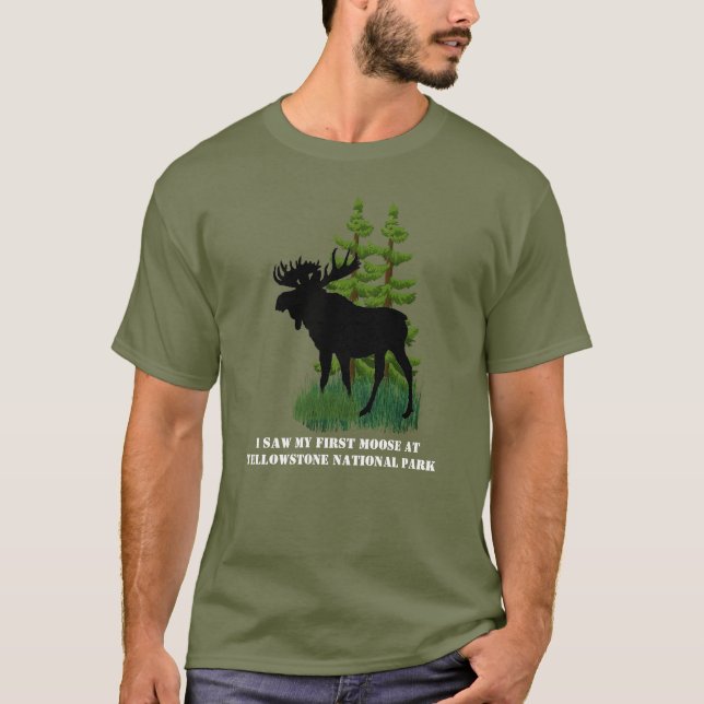 Unisex  Moose Lover Wildlife at Yellowstone Park   T-Shirt (Front)