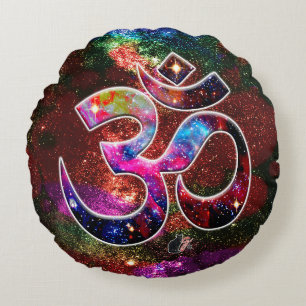 Universal OM Chi Round Cushion