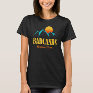 US Adventure Vintage Badlands National Park Souven T-Shirt