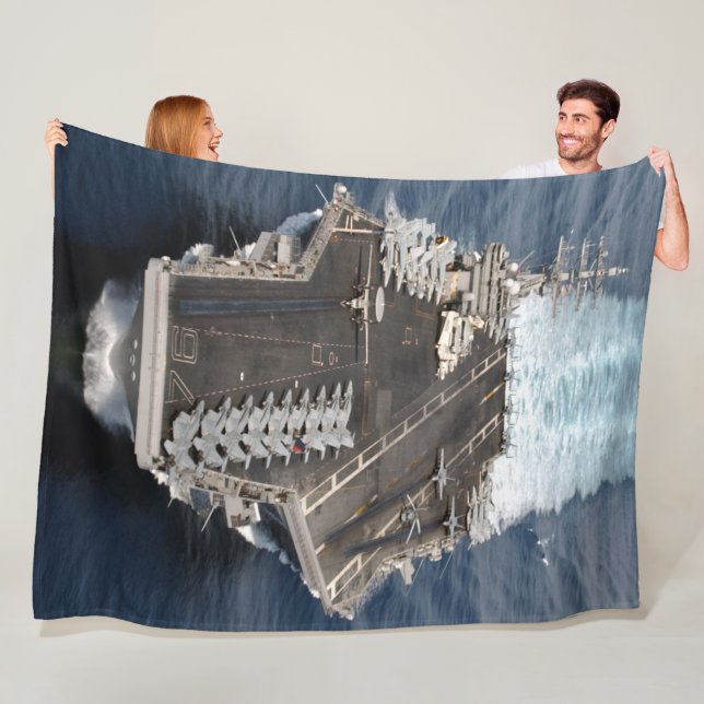 US AIRCRAFT CARRIER - CVN 76 FLEECE BLANKET (In Situ)