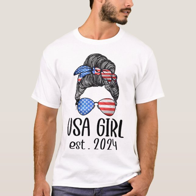 Us Citizen Est 2024 New Citizenship American Usa G T-Shirt (Front)