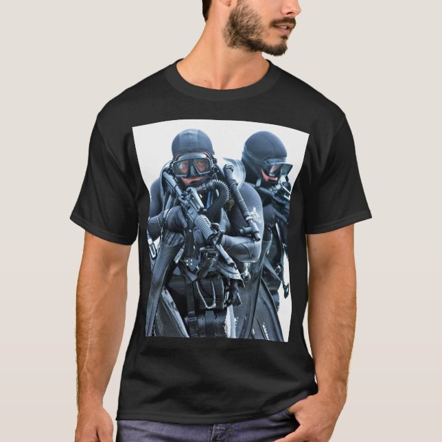 US COMBAT SQUAD - US Special Ops T-Shirt (Front)
