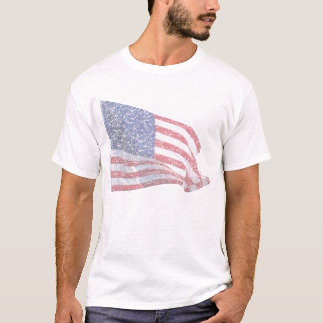 US Flag - distressed T-Shirt (Front)