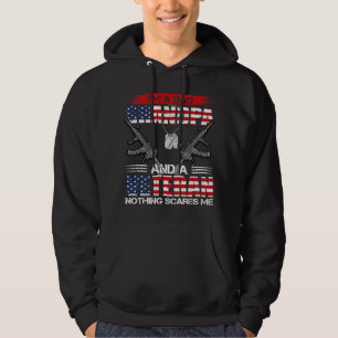 US Flag I´m Dad Grandpa and a Veteran Nothing scar Hoodie