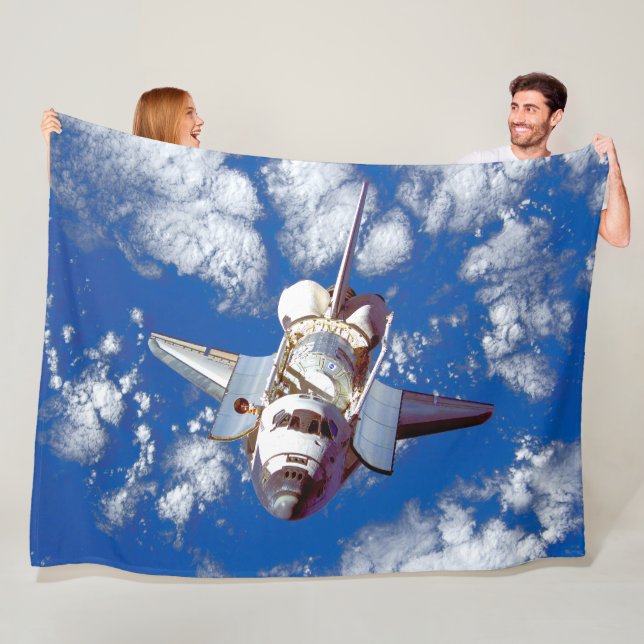 US SPACE SHUTTLE DISCOVERY FLEECE BLANKET (In Situ)