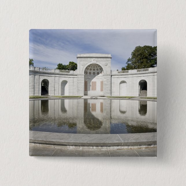 US, VA, Arlington. Women in Military Service for 15 Cm Square Badge (Front)