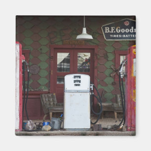 USA, Arizona. Chloride Ghost Town, old gas Magnet