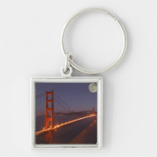 USA, California, Marin. Moonrise above the Key Ring