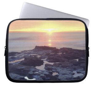 USA, California, San Diego. Sunset Cliffs tide Laptop Sleeve