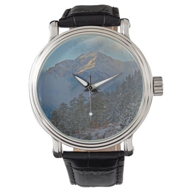 USA, Colorado, Mountains In Estes Park Watch (Front)