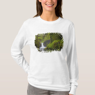 USA, Eagle Creek, Columbia Gorge, Oregon. 3 T-Shirt