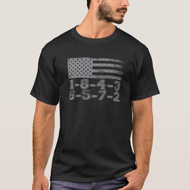 Usa Flag 18436572 Firing Order Small Block Engine  T-Shirt (Front)