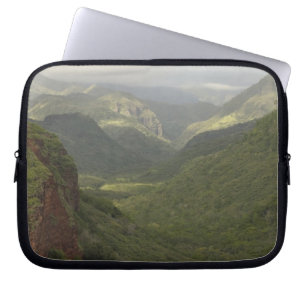 USA, Hawaii, Kauai, Canyon overlook. (RF) Laptop Sleeve
