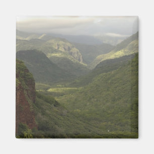 USA, Hawaii, Kauai, Canyon overlook. (RF) Magnet