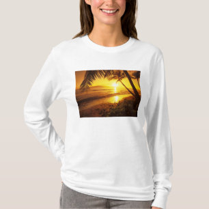 USA, Hawaii, Maui, Colourful sunset in a 2 T-Shirt