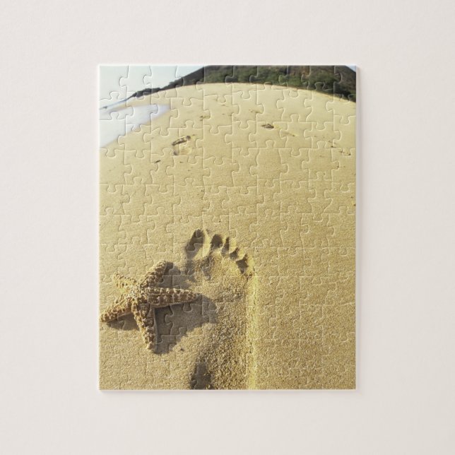 USA, Hawaii, Maui, Makena Beach, Footprint and Jigsaw Puzzle (Vertical)