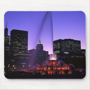 USA, IL, Chicago. Buckingham Fountain in Grant Mouse Pad