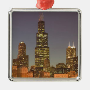 USA, Illinois, Chicago: City Skyline / Evening Metal Tree Decoration