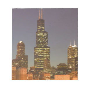 USA, Illinois, Chicago: City Skyline / Evening Notepad
